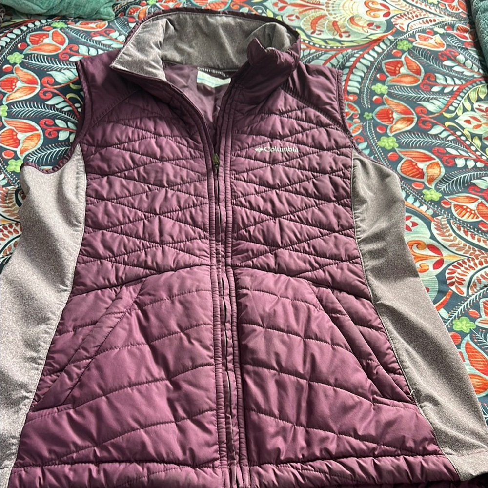 Columbia Women's Purple Quilted Vest